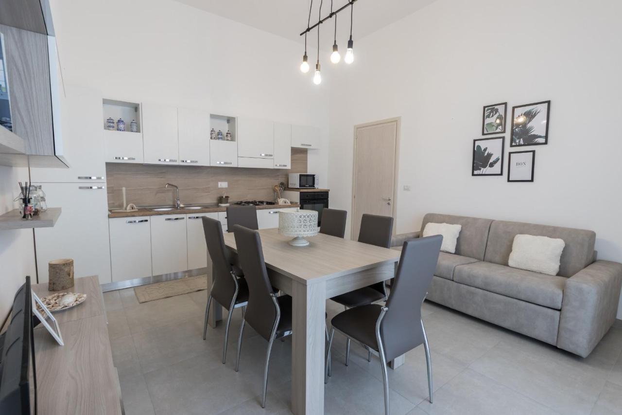 Drooms. Felline Exterior foto