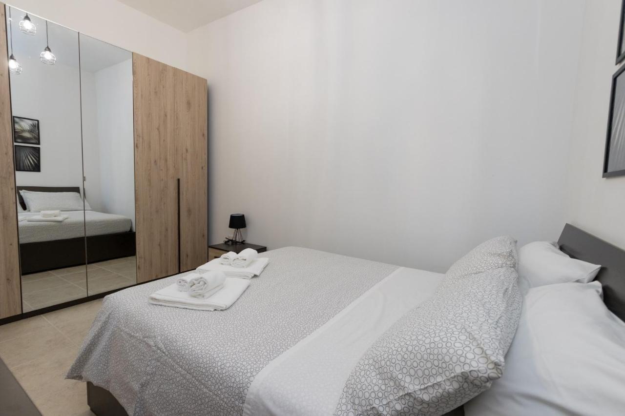 Drooms. Felline Exterior foto